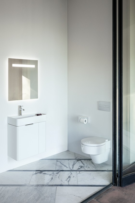 Wall-hung WC 'rimless', washdown, without flushing rim | Wall-hung 