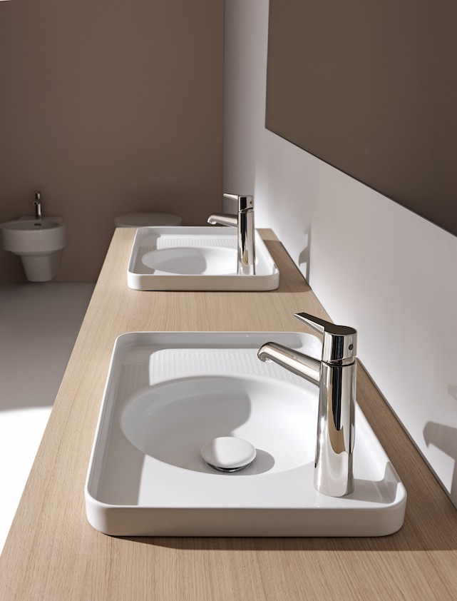 Wall-hung WC 'rimless', washdown, without flushing rim | Wall-hung 